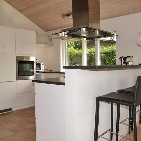 Two-bedroom Holiday In V *